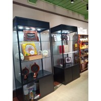 工艺品展示玻璃柜出租