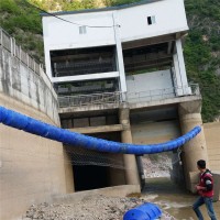 水面垃圾浮筒式拦污排库区拦漂设施_图片